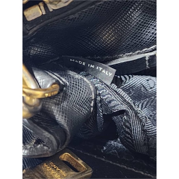 Authentic PRADA Saffiano Small Galleria Double Zip Tote Bag Black - Picture 8 of 15